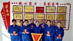 燒堿化驗中心舉辦“綻放妳力量，檢驗妳時光”主題班會
